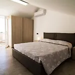 Seahouse 114 Apartahotel