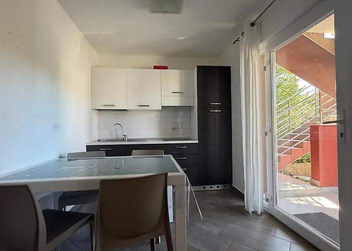 Seahouse 114 3* مالي لوشينغْ