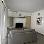 Seahouse 114 3*
