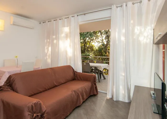 Seahouse 114 Apartmanhotel 3*