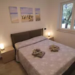 Seahouse 114 Apartmanhotel 3*