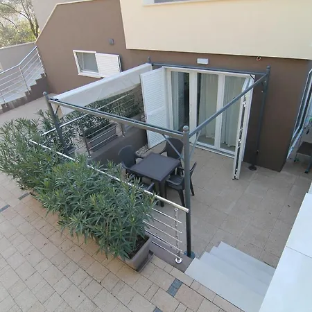 Seahouse 114 3* マリ・ロシニュ