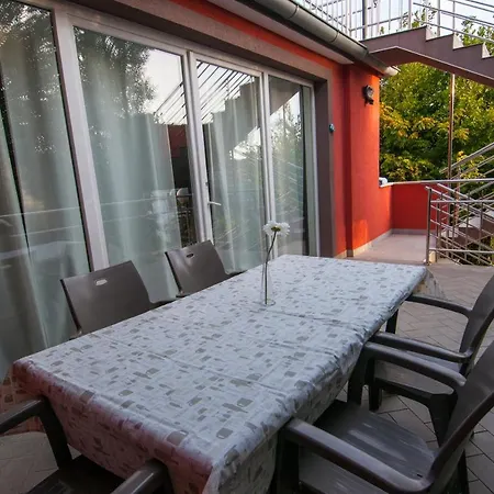 Seahouse 114 アパートホテル 3*