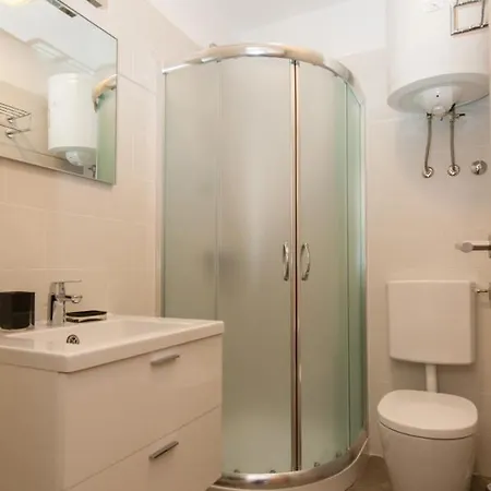 Seahouse 114 マリ・ロシニュ