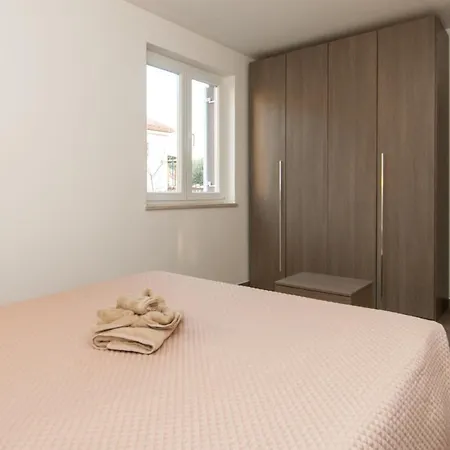 Seahouse 114 マリ・ロシニュ