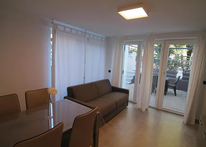 公寓式酒店 Seahouse 114 3*