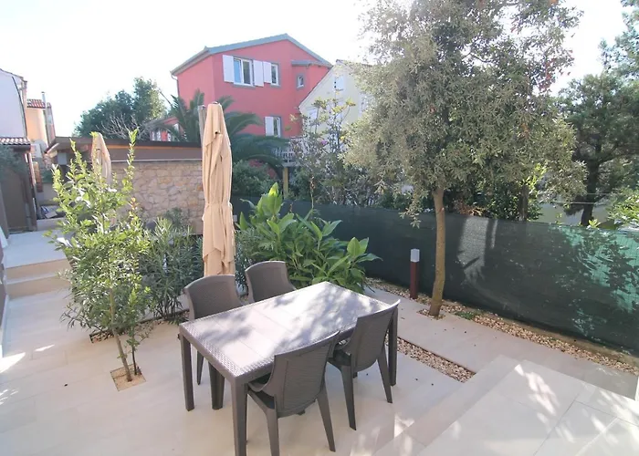 Seahouse 114 公寓式酒店